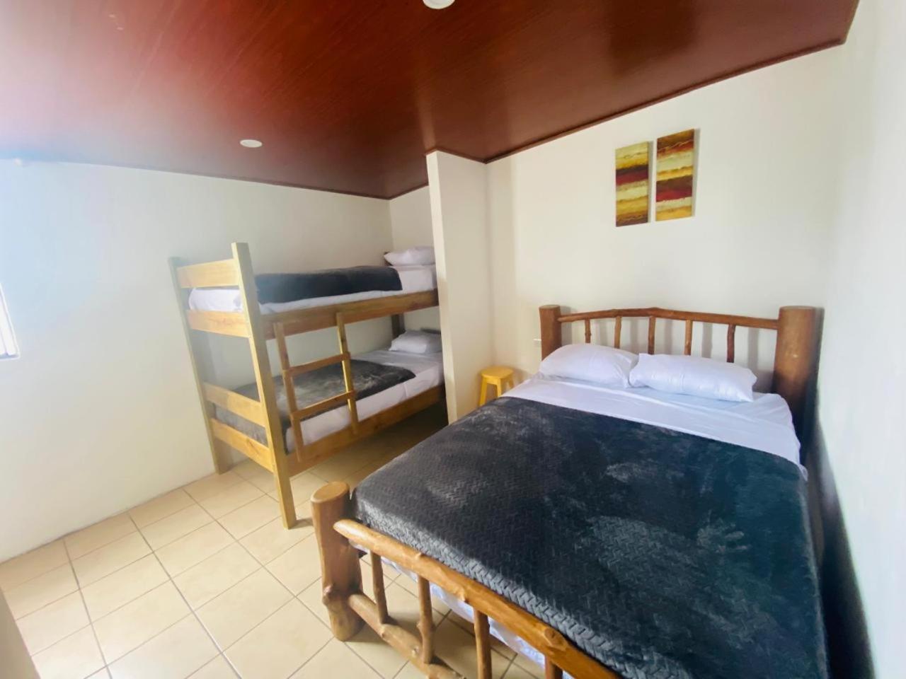 Hostal 17-52 Гватемала Экстерьер фото